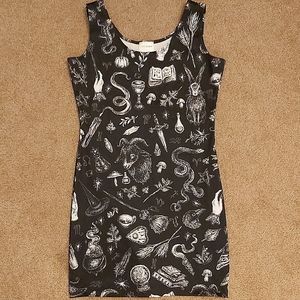 Mystic Print Sleeveless Bodycon Dress - Black